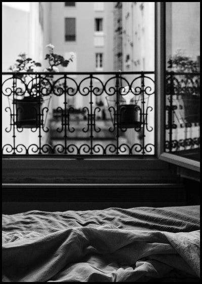 Love in paris | FRAMED PRINT